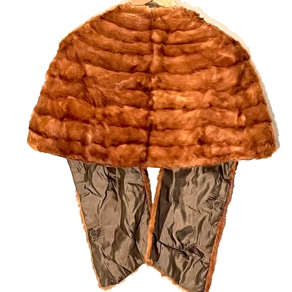 Brown Mink Stole Cape - Picture 2 of 3